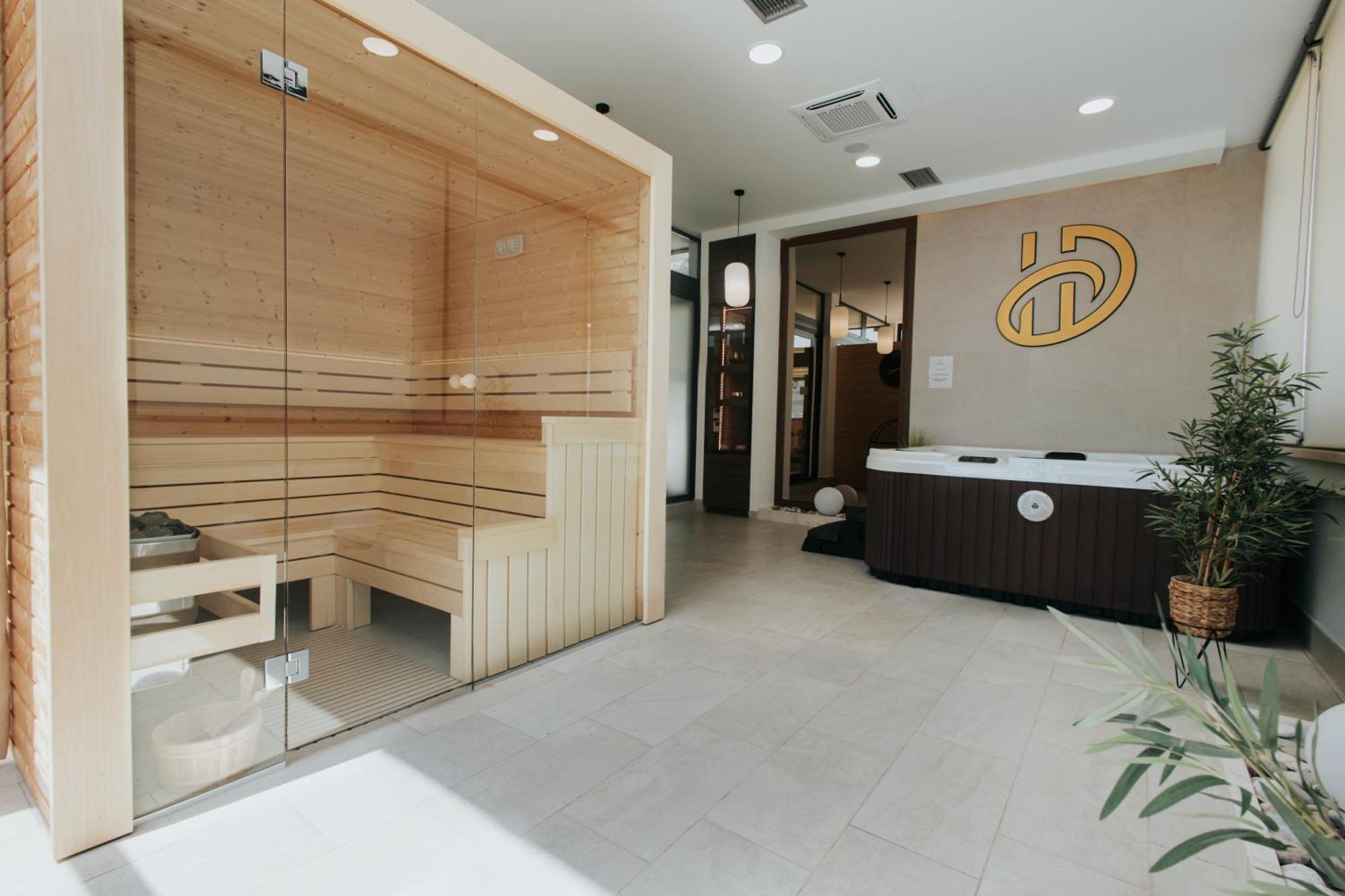 Hotel Diplomat By Aycon Budva Exterior photo