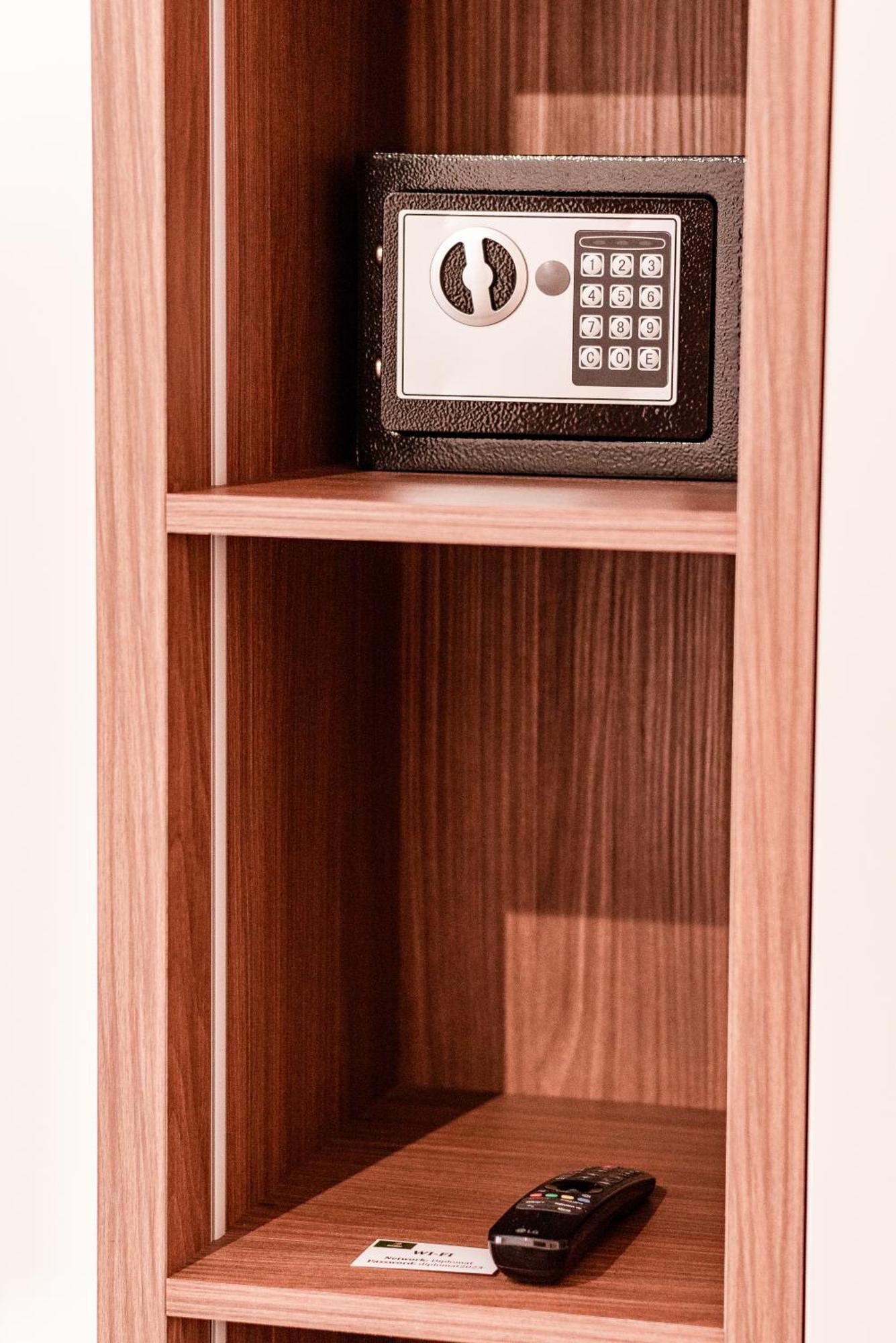 Hotel Diplomat By Aycon Budva Room photo
